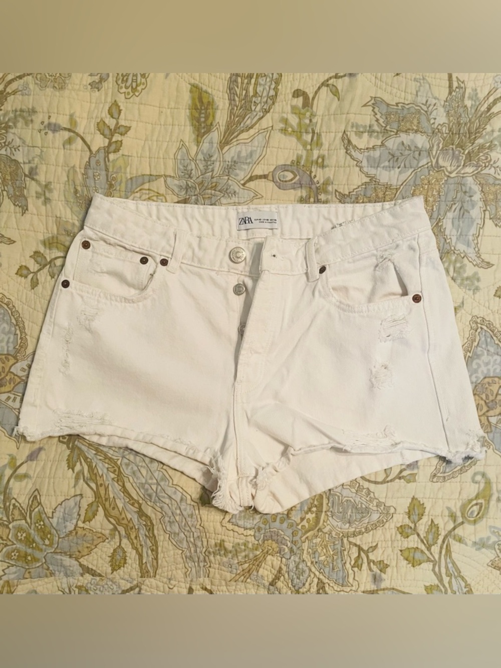 Zara White Distressed Cutoff Denim Shorts